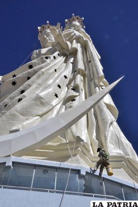 Aún no se concluye trabajos al interior del monumento a la Virgen del Socavón