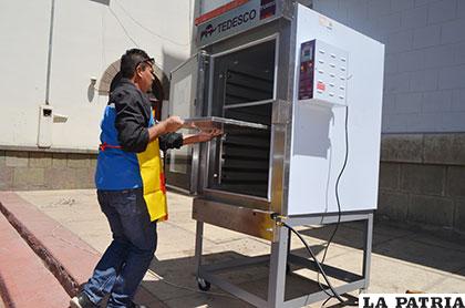 El horno industrial está valuado en 4.800 dólares