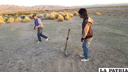 Se identifica el lugar donde estaba el cuerpo de la víctima