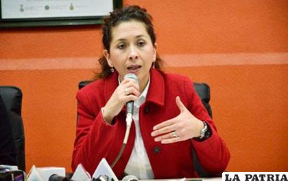Ministra de Medio Ambiente y Agua, Alexandra Moreira /CAMBIO