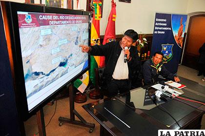 El gobernador de Oruro, Víctor Hugo Vásquez, le da tres meses de vida, aún, al lago Uru Uru