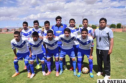 El equipo de San José en la categoría Sub-19