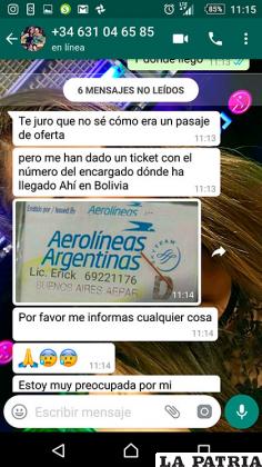 El timador manda hasta un supuesto ticket de Aerolíneas Argentinas para que su historia parezca real