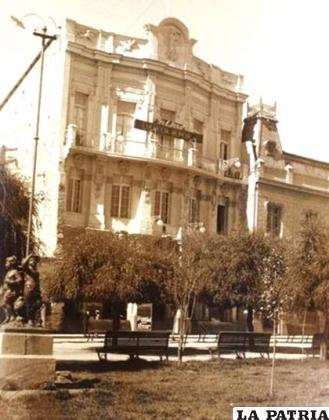 Hermosa postal del Teatro Palais Concert en sus primeros años /Fotos antiguas Oruro/Facebook