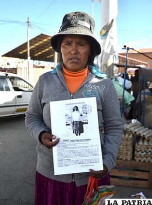 Emiliana Alave, hija de Sebastiana en el mercado Max Fernández estuvo preguntando por su madre