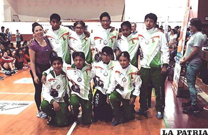 La selección boliviana que participó en Orán (Argentina)