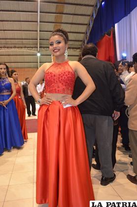 La hermosa Raphaela Ivana Cabrera