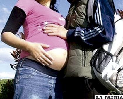Los embarazos adolescentes se incrementan en Bolivia