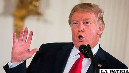 Trump es blanco de críticas por su reacción ante las matanzas y los desastres en EE.UU.