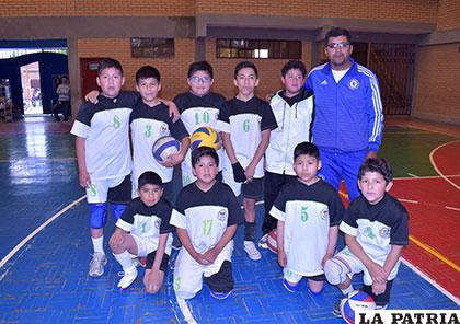 Integrantes de Esfer en la categoría Mini niños