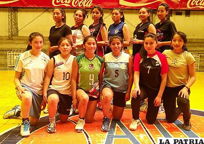 Integrantes de la selección orureña que participará en el torneo