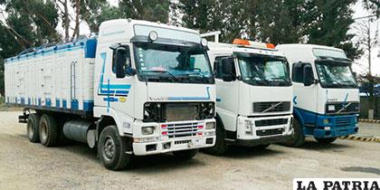 Los camiones comisados durante el operativo /Erbol