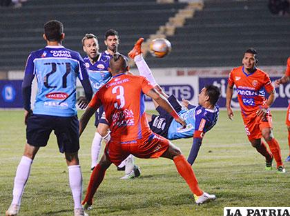 Blooming ganó (0-2) en la ida en Sucre el 24/08/2017