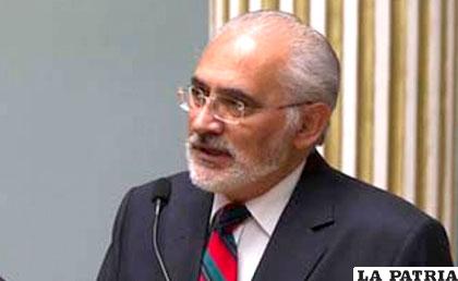 El ex presidente y vocero de la causa marítima, Carlos Mesa es objeto de críticas