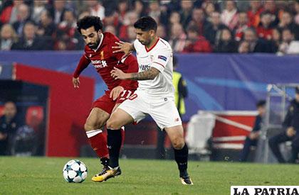 Sevilla y Liverpool empataron 3-3, Salah y Banega en la acción