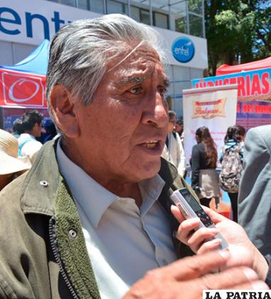 ALFONSO BALLESTEROS (Padre de familia): 