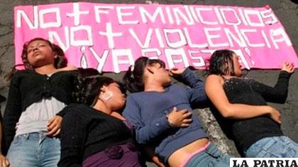 Mujeres piden que se acabe la violencia en contra de este género /Colectivo de Mujeres