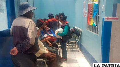 Pacientes esperan en Emergencias del hospital de Clínicas /ANF