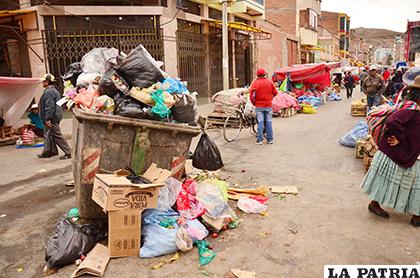 La cantidad de basura se incrementa cuando se genera estas festividades /LA PATRIA ARCHIVO