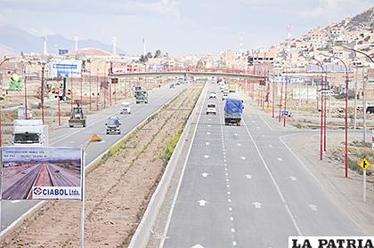 La inversión en carreteras, en la última década sobrepasa los 3 mil millones de bolivianos /LA PATRIA/ARCHIVO