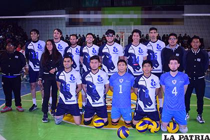 El equipo orureño llegó a la categoría privilegiada del voleibol nacional / REYNALDO BELLOTA LA PATRIA