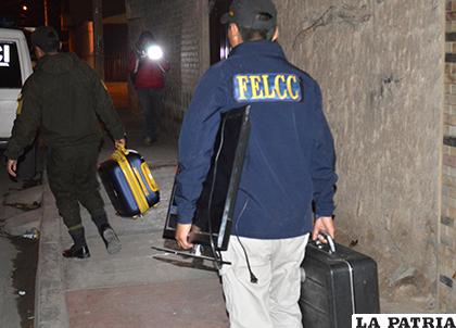 Algunos de los objetos robados fueron secuestrados por el personal de la Felcc /LA PATRIA