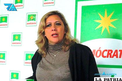 Diputada Beatriz Eliane Capobianco de Unidad Demócrata /JAVIER ALANOCA