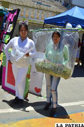 Estudiantes representaron a la cocaína y a la marihuana /LA PATRIA