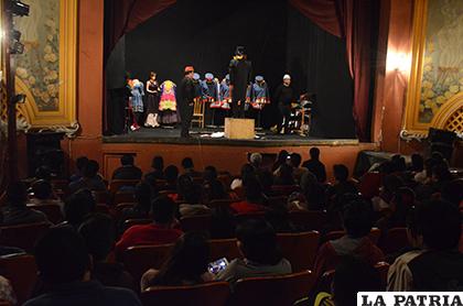 Buena asistencia en todas las presentaciones del Alalao / LA PATRIA