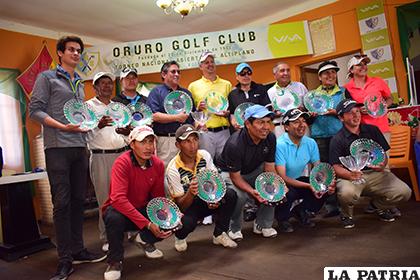 Los ganadores del campeonato nacional de golf Abierto del Altiplano /Reynaldo Bellota - LA PATRIA