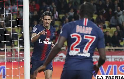 Edinson Cavani hizo triplete para el triunfo del PSG, 4-0 ante el Mónaco /elpais.cr