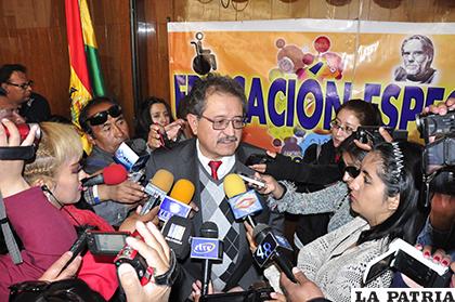 Edgar Bazán espera volver a ocupar el cargo de alcalde / LA PATRIA ARCHIVO