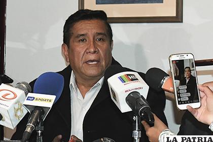César Salinas, presidente de la Federación Boliviana de Fútbol / APG