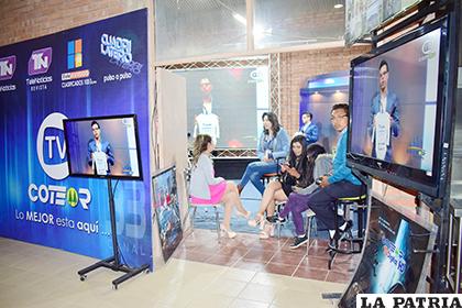 Cada tarde sus programas son transmitidos en vivo desde Expoteco /LA PATRIA