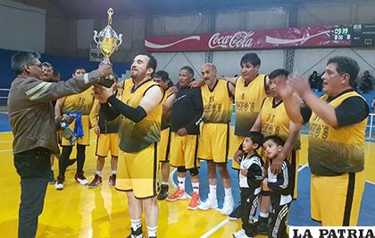 Dino Leones logró el título en Sénior varones /cortesía Wilson Villarroel
