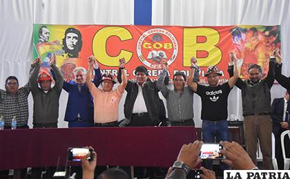 La COB proclama al binomio del Movimiento al Socialismo: Evo Morales, Álvaro García Linera /APG