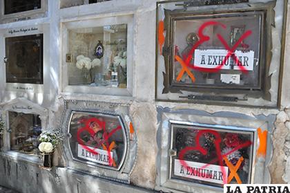 La cantidad de restos a exhumar cada vez es más alta por descuido de familiares de los difuntos / LA PATRIA ARCHIVO