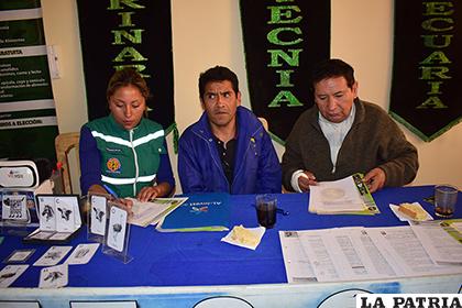 Firma de convenio entre Itescaa y Cotexbol/LA PATRIA/REYNALDO BELLOTA