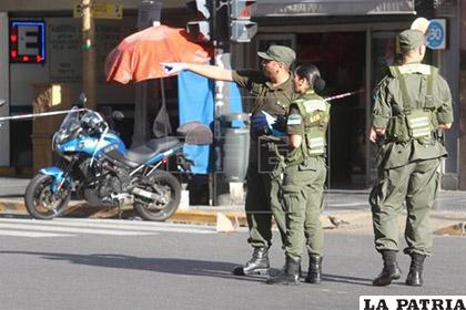 Policías argentinos asumieron el caso para evitar cualquier contingencia /EFE