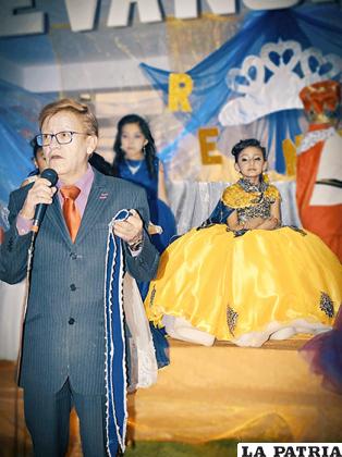 Evanghely Cáceres fue coronada como Reinita 