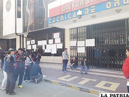 Universitarios reprochan actitud del ejecutivo de la FUL  /LA PATRIA