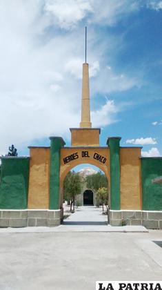 Entrada al mausoleo de los
excombatientes de la Guerra del Chaco