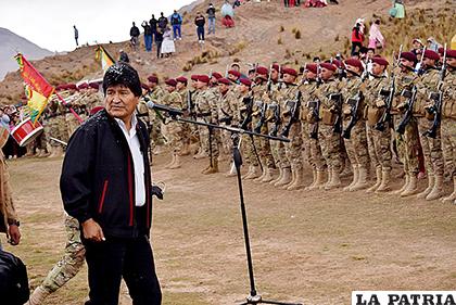 Mineros de Colquiri demostraron su apoyo a Evo Morales /la PATRIA
