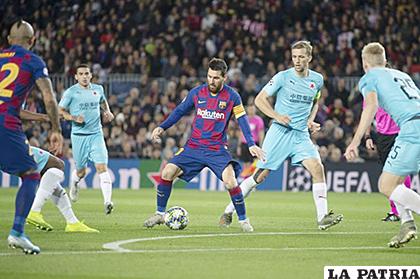 Barcelona de Messi no pudo de local y empató 0-0 con Slavia Praga /as.com
