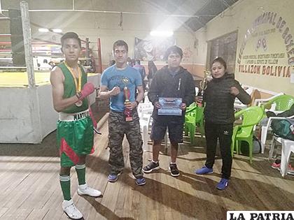 Boxeadores orureños del club Paco que se preparan para el torneo /cortesía Edgar Ajno