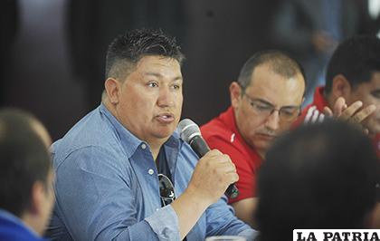 Carlos Estrada estuvo en la reunión en representación de San José
/APG
