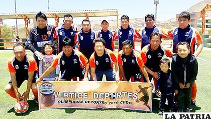 La plantilla de jugadores de Vértice Deportes /LA PATRIA
