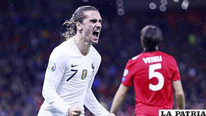 Griezmann aportó para el triunfo de Francia en su visita a Albania 2-0 /as.com
