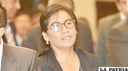 La vocal del Tribunal Supremo Electoral (TSE), Lidia Iriarte sigue prófuga  /ANF