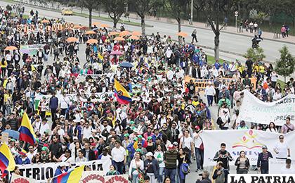 Cientos de miles de colombianos marcharon este jueves en rechazo de las políticas de Iván Duque /prod-infobae
